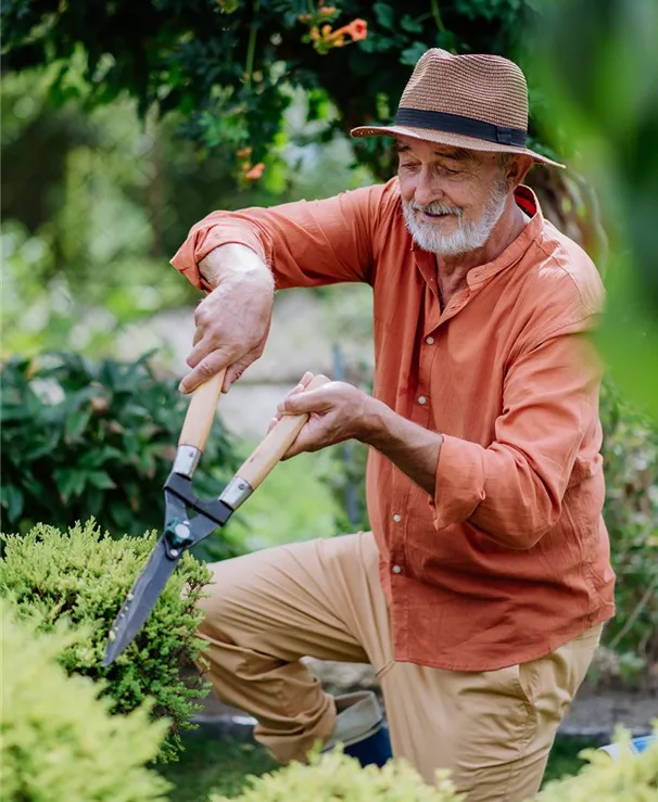 frau.jpg Gartengeraete_kaufen_Pflanzen_Mauk_Gartencenter.jpg