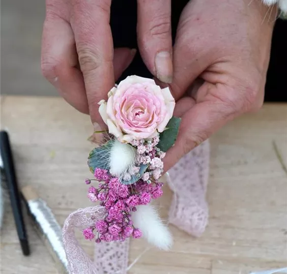blumenarmband-1zu1_4.jpg