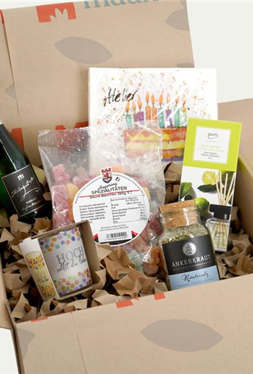 Geschenkbox "Zum Geburtstag" Geschenkbox "Zum Geburtstag"