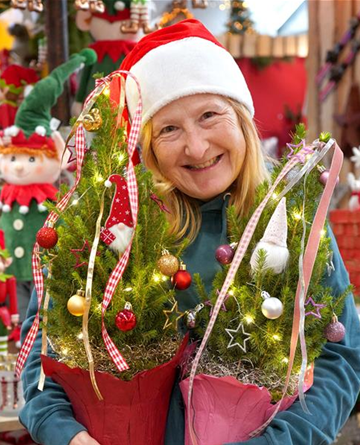 Workshop: Mini-Weihnachtsbaum für Kinder 15:00 Uhr Workshop: Mini-Weihnachtsbaum für Kinder 15:00 Uhr