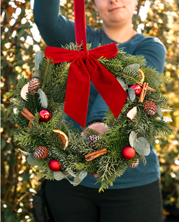 Workshop: Weihnachtlicher Türkranz in Rot